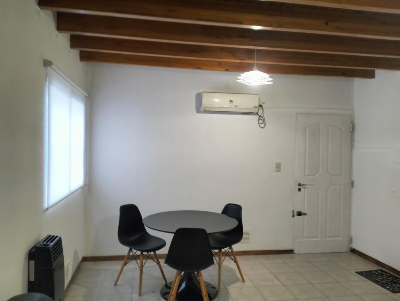 Comodo Departamento 2 Ambientes Apartment