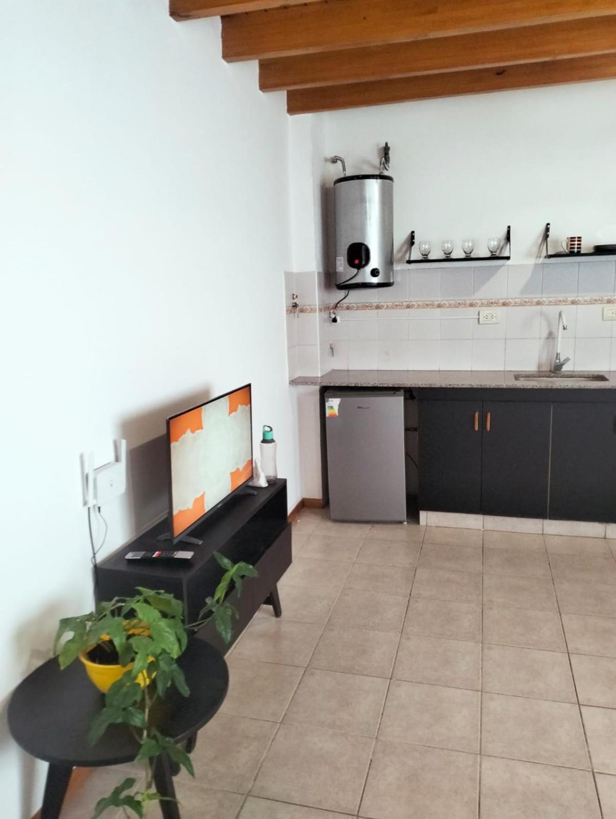Comodo Departamento 2 Ambientes Apartment Guaymallen